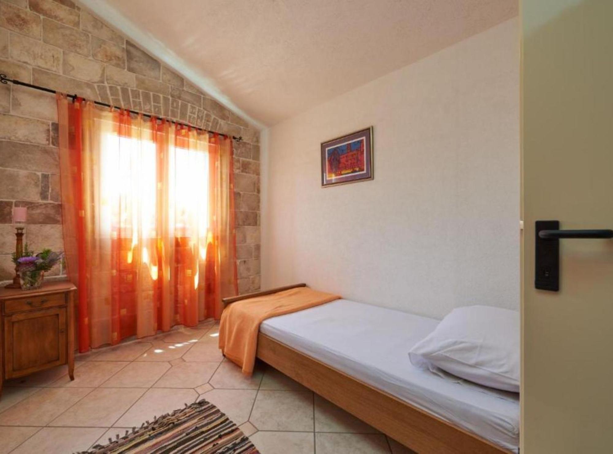 Krknjasi Hotel Veliki Drvenik Kültér fotó