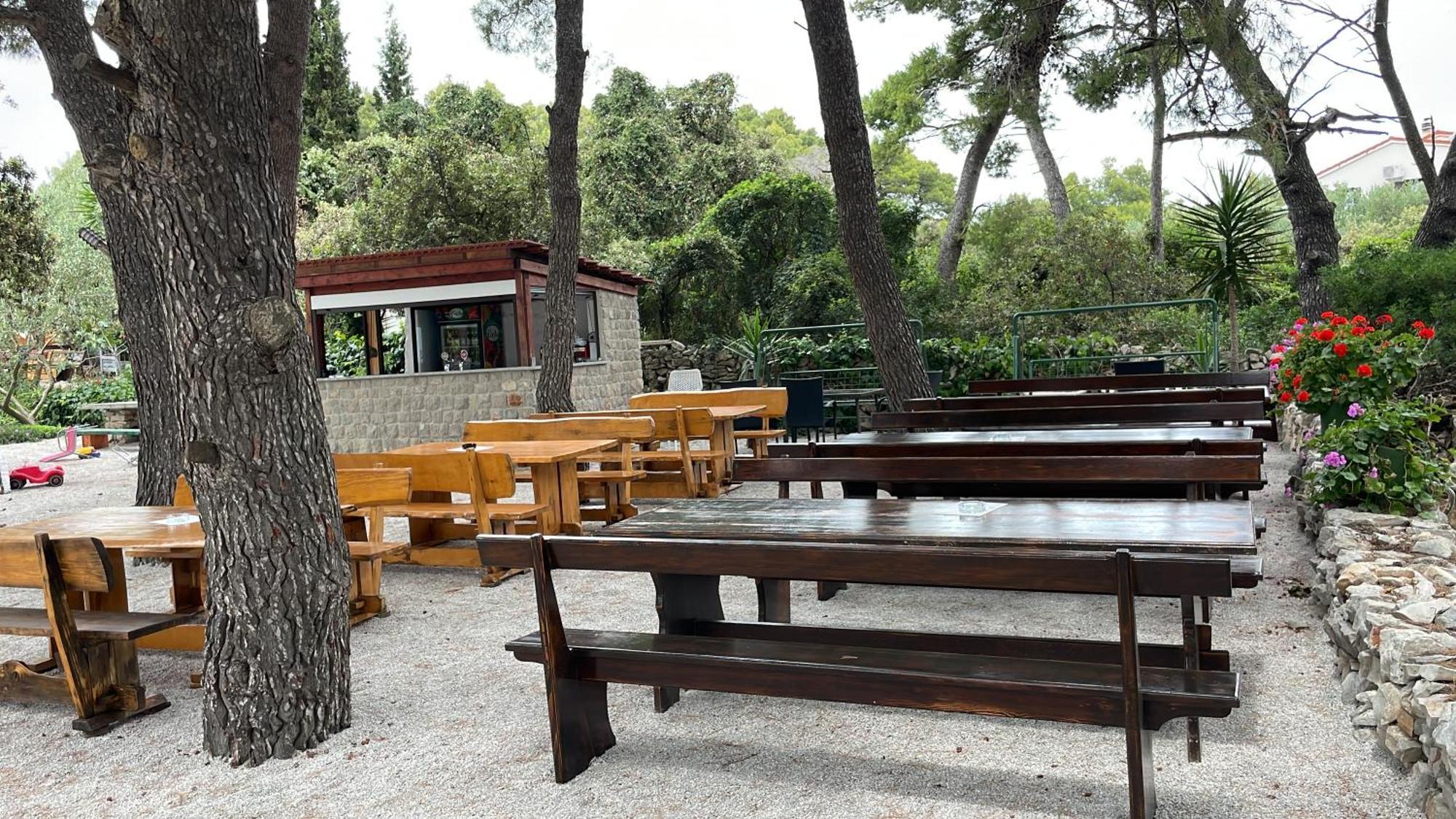 Krknjasi Hotel Veliki Drvenik Kültér fotó